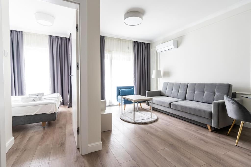 Chic & Luxury Apartment By Mennica Residence Varsovia Exterior foto